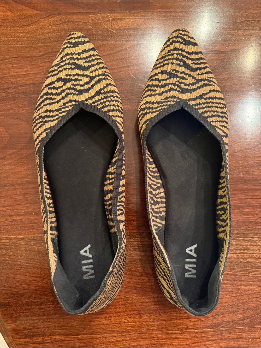 MIA Pointed Toe Zebra-Print Knit Flats in Black and Tan - Size 11
